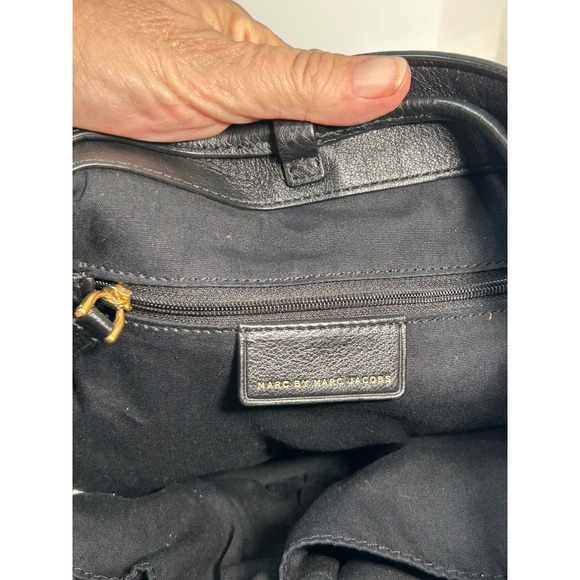 Marc by Marc Jacobs Black Leather Bucket Bag Standard Supply Workwear Gld Accent - Picture 8 of 11